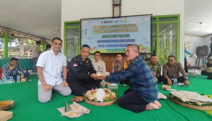 Penantian Panjang, Sambungan Listrik PLN Perdana Resmi Menyala di Curah Nongko Jember