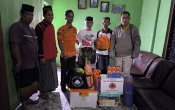 BPBD Jember Gerak Cepat Tangani Kebakaran Rumah di Patrang, Korban Terima Bantuan