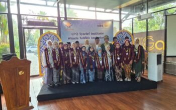 Haru Wisuda Tahfidz SIBS Bondowoso, 19 Santri Resmi Jadi Penghafal Al-Qur’an