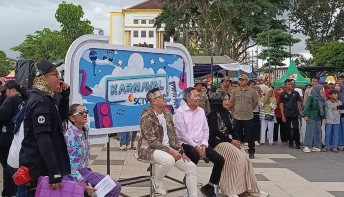 Dewi Persik hingga Gilga Sahid Meriahkan Karnaval SCTV Jember