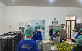 Wakapolres Madiun Tinjau Langsung SPPG 2 untuk Pastikan Standar Operasional Berjalan Optimal