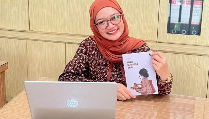 Bedah Proses Kreatif, “Novel Bersampul Batik” Jadi Bahan Kuliah Prosa Fiksi di Universitas Wisnuwardhana Malang