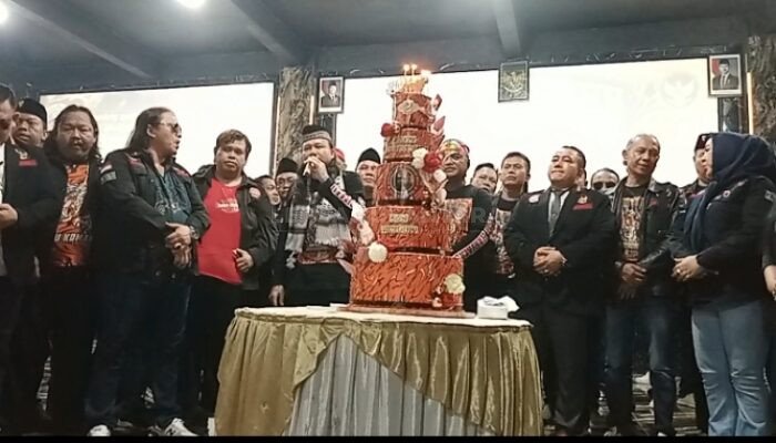 Hadiri Anniversary ke 2, Ribuan Anggota LSM Harimau 16 Provinsi Padati Gedung Yakuza Tiger Banjarnegara