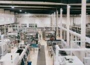 Area Mesin Industri Membutuhkan Epoxy Lantai