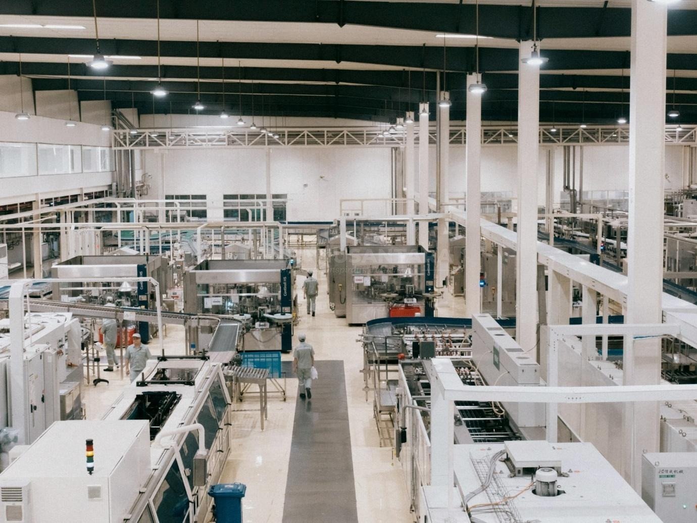 Area Mesin Industri Membutuhkan Epoxy Lantai