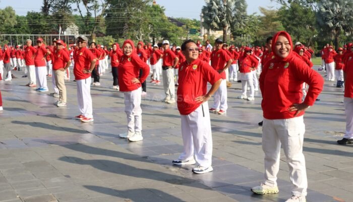 Ketua DPRD Grobogan Hadiri Senam Bersama Peringatan Hari Lahir Pancasila di Alun – alun Purwodadi