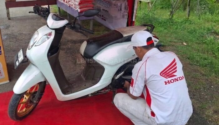 Bantu Korban Banjir Kubar, Astra Motor Kaltim 2 Berikan Layanan Pengecekan dan Pergantian Busi Gratis