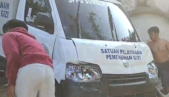 Mobil Distribusi SPPG Sumberjambe Jember Tabrak Tembok Dapur saat Memanaskan Mesin
