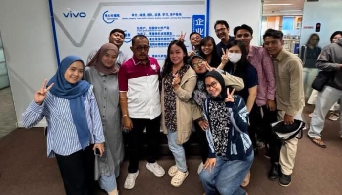 Armuji Datangi Kantor Vivo Surabaya, Dugaan PHK Sepihak Jadi Sorotan Publik