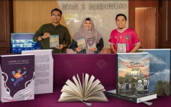 Sebanyak 58 Siswa Kelas Unggulan Bina Akademik MTsN 2 Bondowoso Luncurkan Buku Dear Indonesia Emas 2045