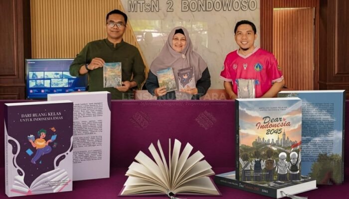 Sebanyak 58 Siswa Kelas Unggulan Bina Akademik MTsN 2 Bondowoso Luncurkan Buku Dear Indonesia Emas 2045
