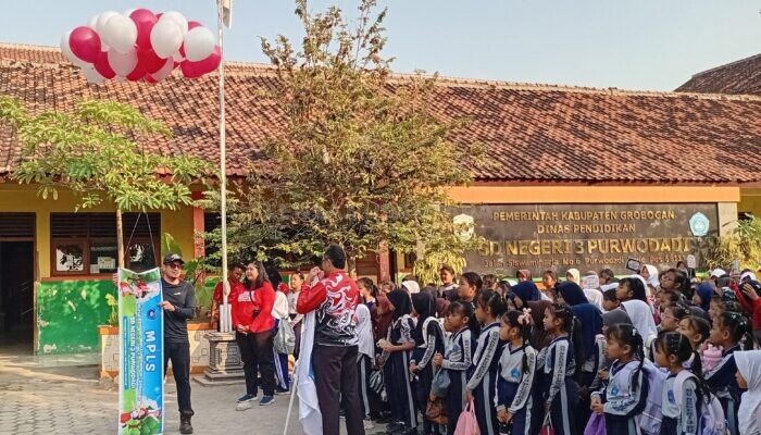 Tutup MPLS 2026, SD Negeri 3 Purwodadi Gelar Jalan Sehat dan Lepas Balon ke Udara