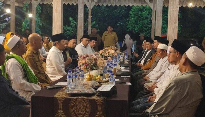 Temui Pengasuh Ponpes di Pakusari, Gus Fawait Segera Bentuk Forum Komunikasi Pesantren Jember