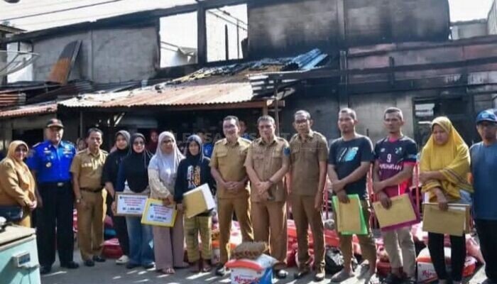 Pemkot Sawahlunto Salurkan Bantuan dan Dampingi Korban Kebakaran di Sikalang