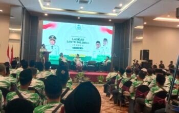 Santri Milenial Dikukuhkan, Gus Fawait Minta Sosialisasikan Program Pemkab Jember