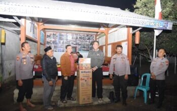 Kapolres Aryo Apresiasi Kesiapan Satkamling Desa Cindogo Bondowoso