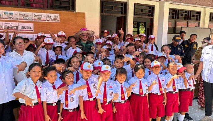 Anak-anak Miangas Senang Sekolah Direvitalisasi Bisa Belajar Lebih Nyaman