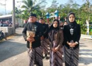 Ikuti Kirab Budaya Tinabuh Jilid 5, Ribuan Masyarakat Desa Sijenggung Banjarnegara, Dikenalkan Aplikasi Pawon