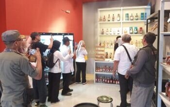 Belum Berizin, Pemkab Jember Tutup Outlet Miras di Jalan Kacapiring