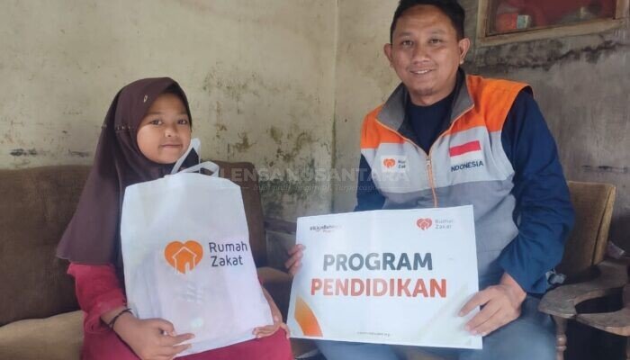 Semangat Tahun Ajaran Baru: Rumah Zakat Salurkan Bantuan Pendidikan untuk Anak Yatim di Bondowoso