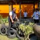 Taman Estetik SMKN 3 Bondowoso Bikin Kadindik Jatim Terpukau: Ada Miniatur Sepeda Motor dari Ban Bekas!