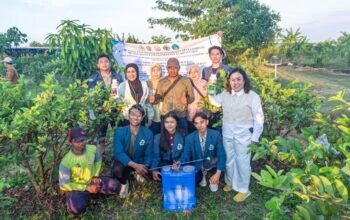 Unitomo Dorong Desa Sambibulu Naik Kelas Lewat Inovasi Teknologi