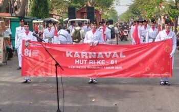 Ribuan Warga Tumpah Ruah, Karnaval HUT RI ke-81 di Rembang Berlangsung Meriah