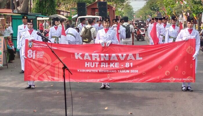 Ribuan Warga Tumpah Ruah, Karnaval HUT RI ke-81 di Rembang Berlangsung Meriah