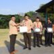 Kapolres Aryo Dapat Penghargaan Atas Peran Aktif Polres Bondowoso Operasi SAR Gunung Piramid