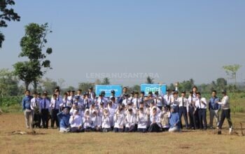SMP Islam Terpadu Bina Insan Cemerlang Bondowoso Launching Program Green School Movement